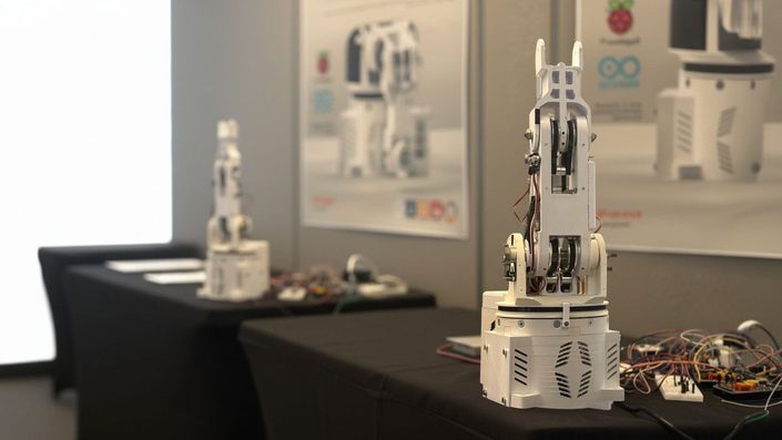 3DPE hero shot · branded robot arm expo activation piece · UK 3D printing service workshop