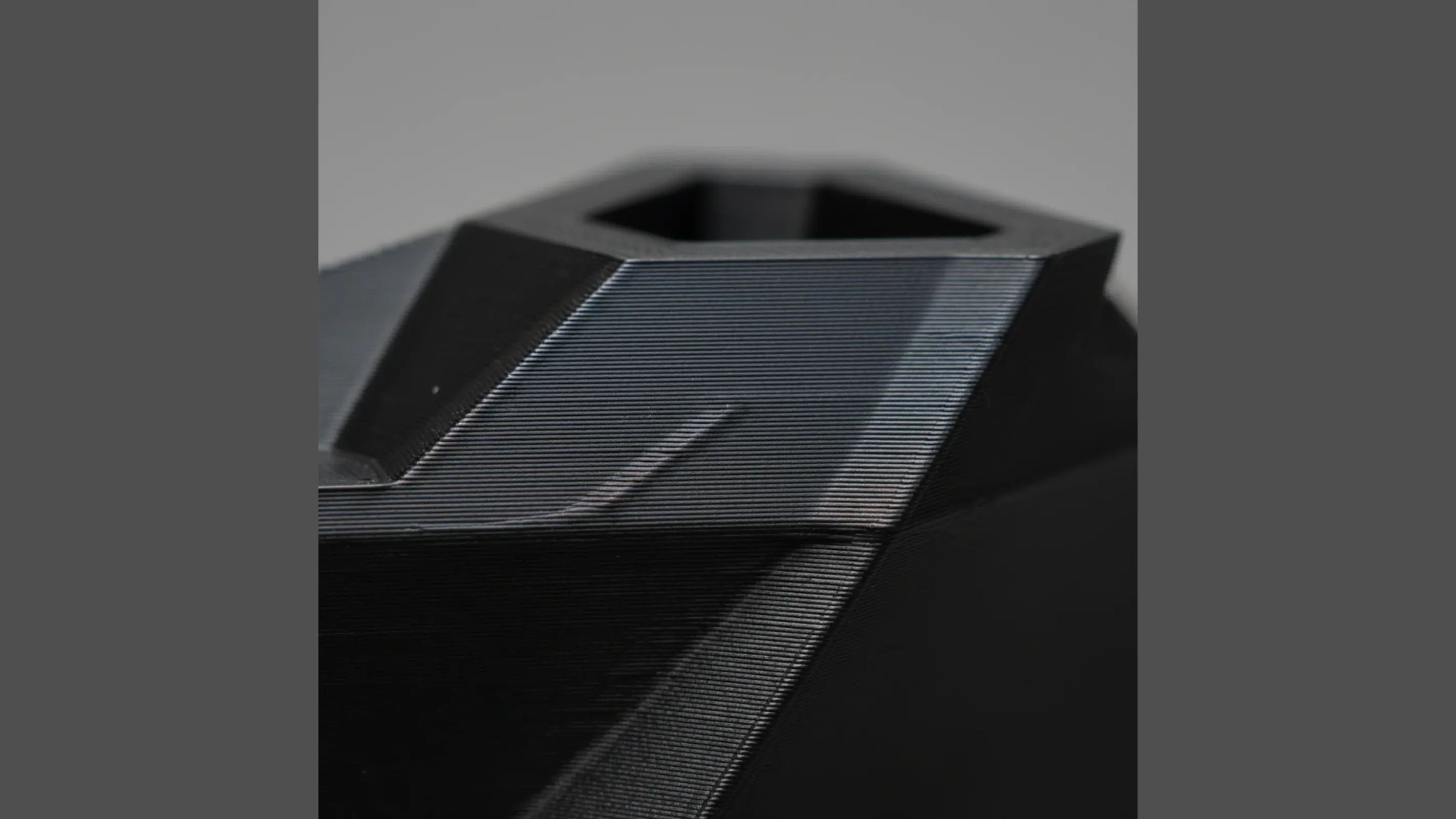 Macro of a heat-resistant 3D-printed surface