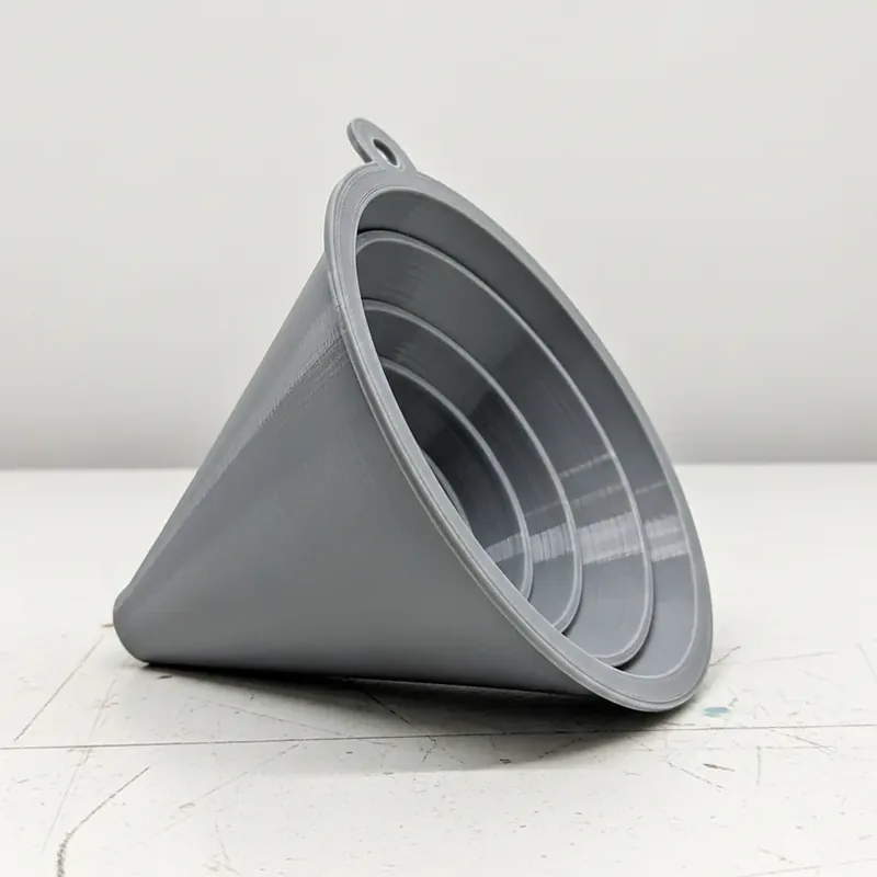 3D-printed furniture fittings with variable wall thickness